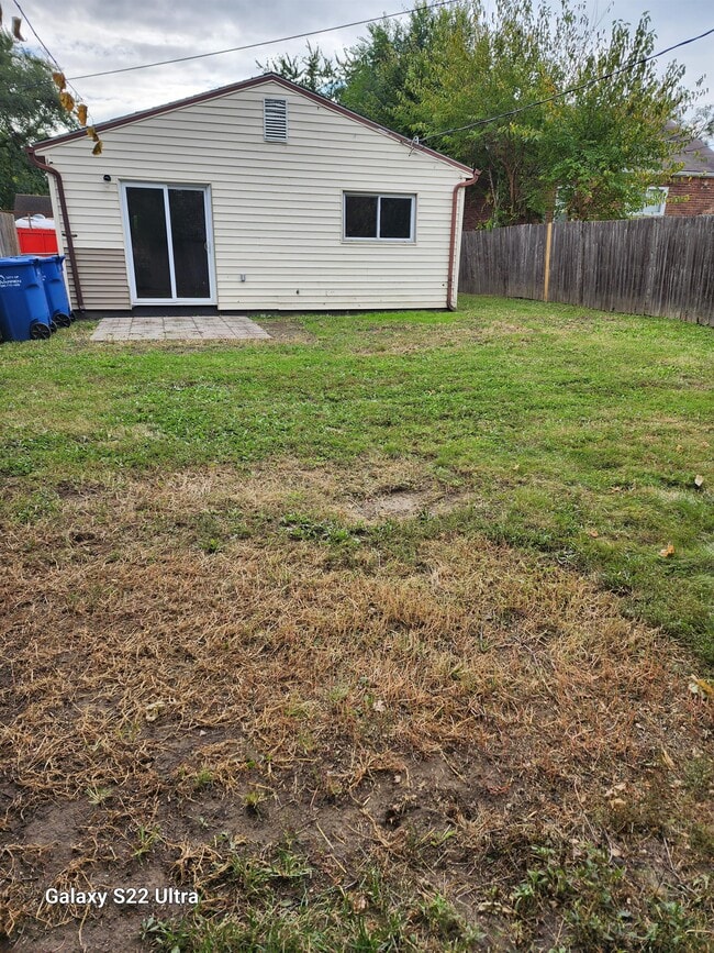 Building Photo - 8619 Republic Ave