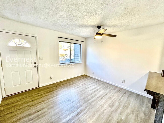 Building Photo - 526 Granite Ridge Pl