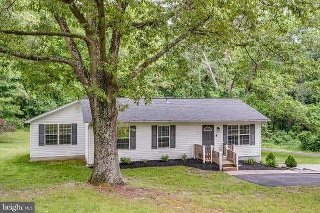 Building Photo - 3757 Hunting Creek Rd