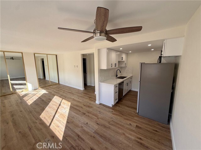 Building Photo - 1155 W 11th St