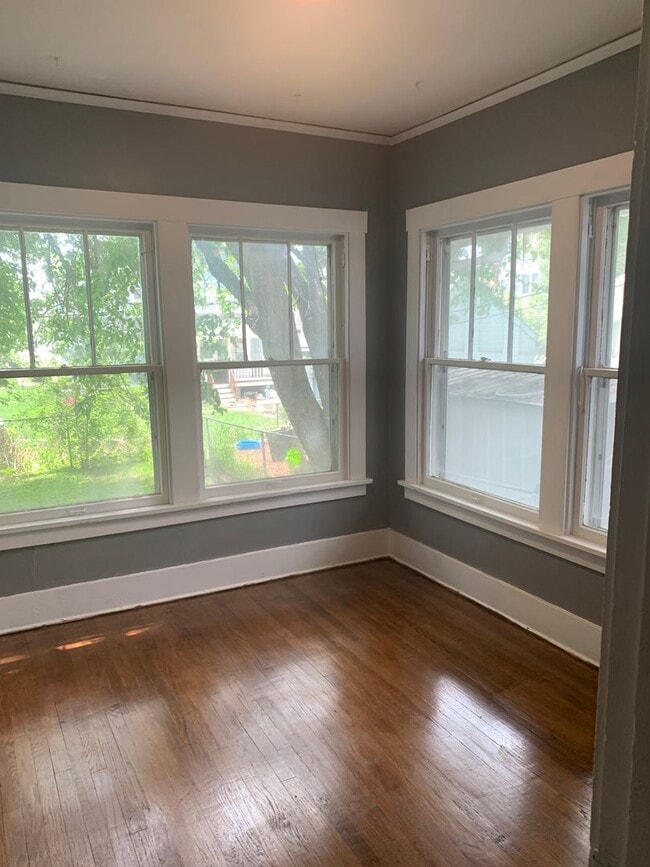 Building Photo - Spacious Updated Minne Lusa 3BR with Lots ...