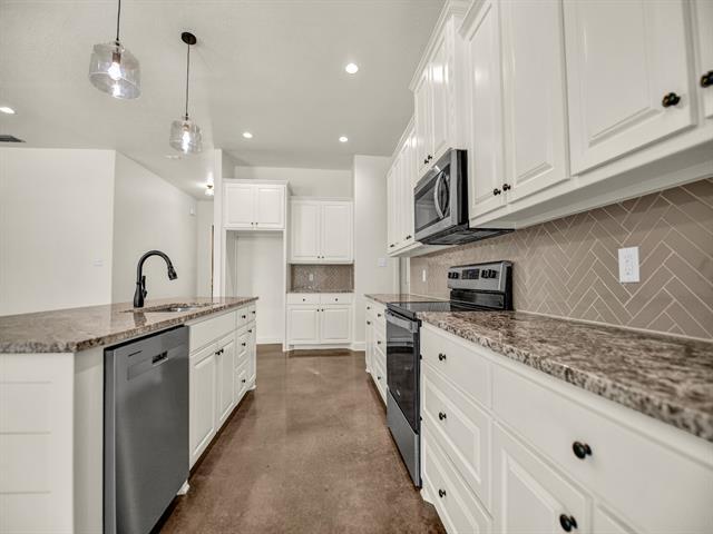 Building Photo - 183 Graystone Dr