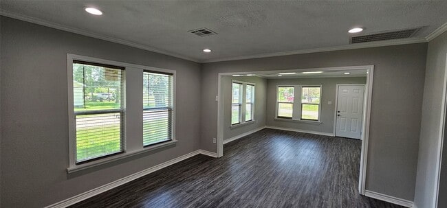 Building Photo - 215 San Jacinto St