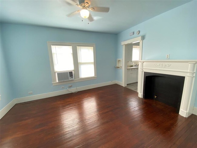 Building Photo - 6110 Schuler St
