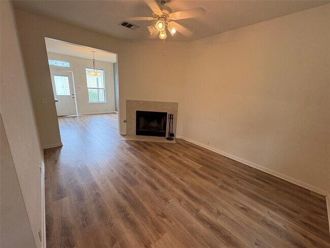 Building Photo - 215 Michaelis Rd