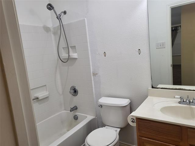 Building Photo - 2784 Sunlight Dr