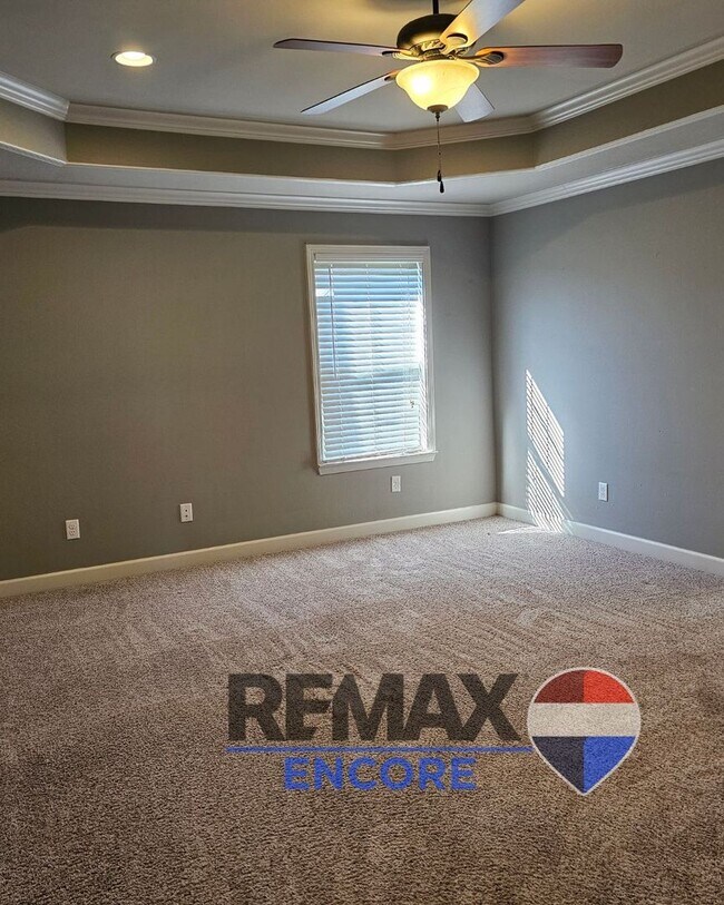 Building Photo - Sorry No Smoking/Vaping and Pets Permitted with Restrictions