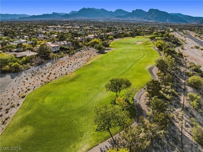 Building Photo - 9320 Tournament Canyon Dr