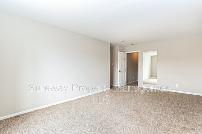 Building Photo - 4406 Aberdeen Ln