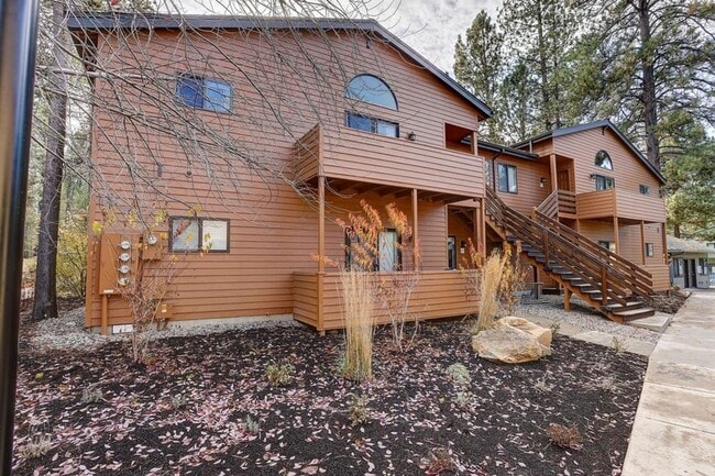 Building Photo - 56858 Enterprise Dr
