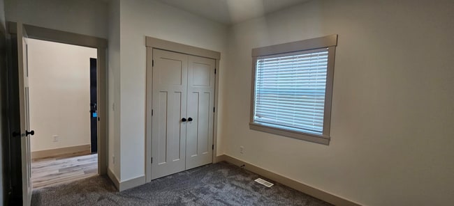 Building Photo - 654 N 3511 E