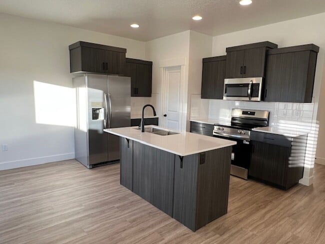 Building Photo - BRAND NEW South Desert Townhome with EVSE Outlet