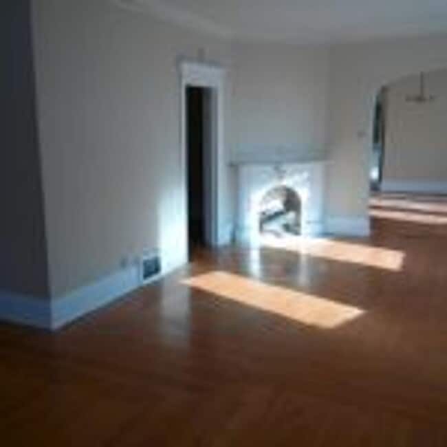 Building Photo - 2614 N Prospect Ave