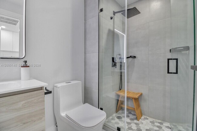 Building Photo - 944 Jefferson Ave