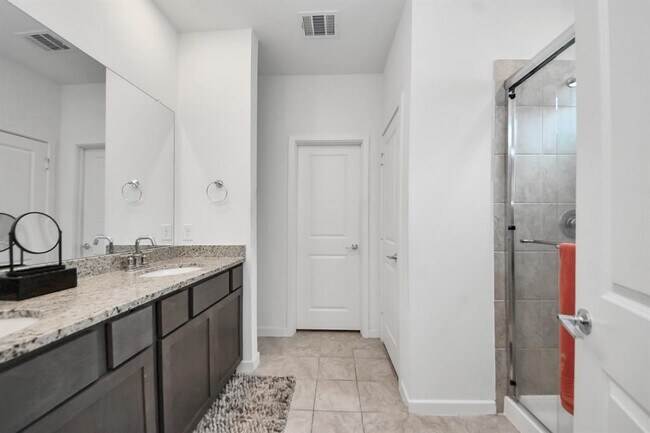 Building Photo - 21630 Heather Elm Dr