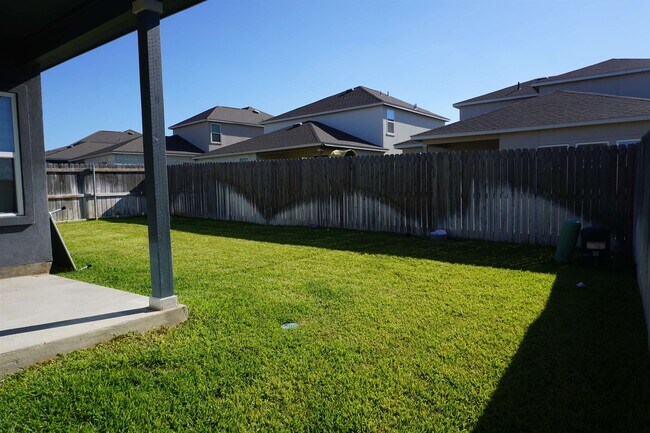 Building Photo - 1610 Alborada Dr.