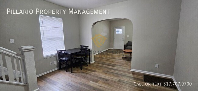 Building Photo - 933 N Dearborn St