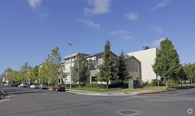 Building Photo - Peninsula Park Apartments