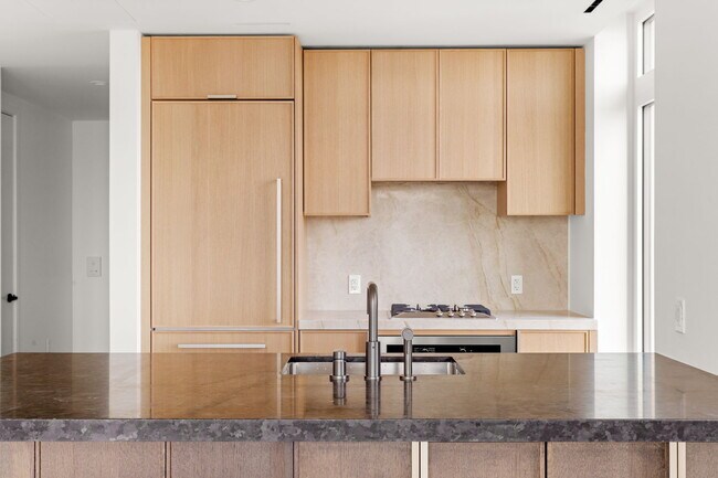 Building Photo - 543 W 122nd St
