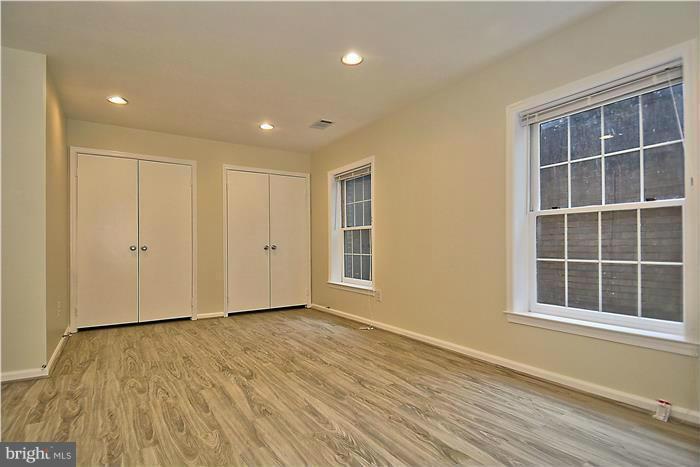 Building Photo - 10706 Kings Riding Way