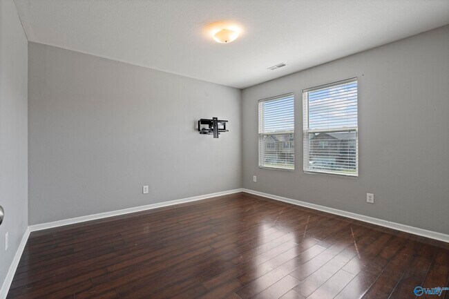 Building Photo - 29943 Brentshire Dr