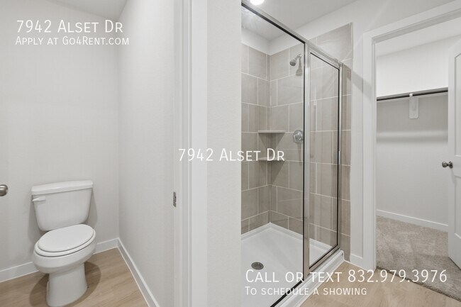 Building Photo - 7942 Alset Dr