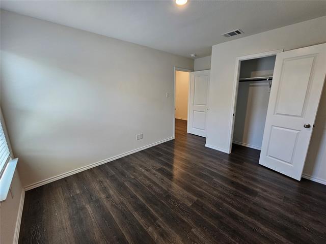 Building Photo - 2220 Rosemary Wy