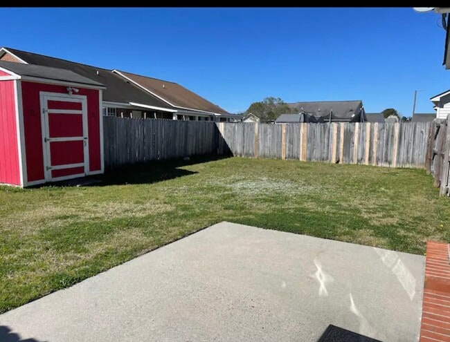 Building Photo - 3608 B Palmer Dr