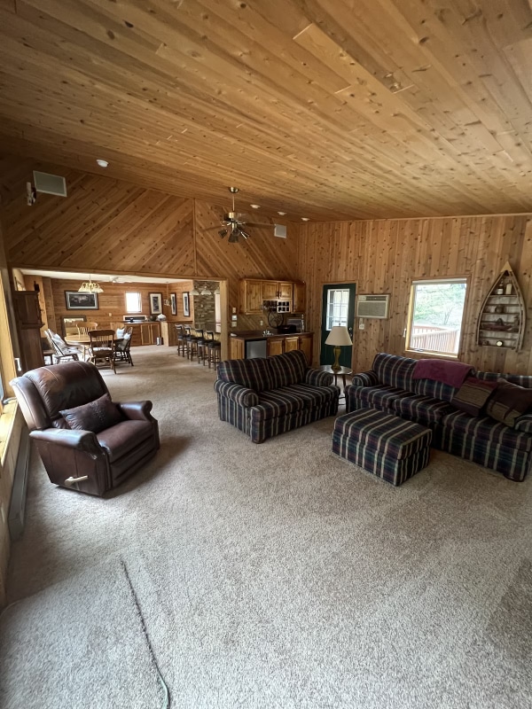 Building Photo - 15730 S Bond Leader Lake Rd