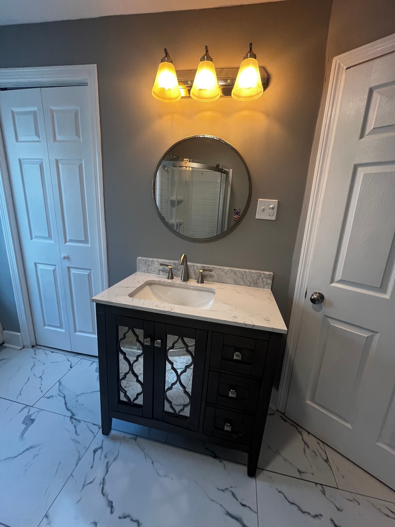 Building Photo - 84 W Main St