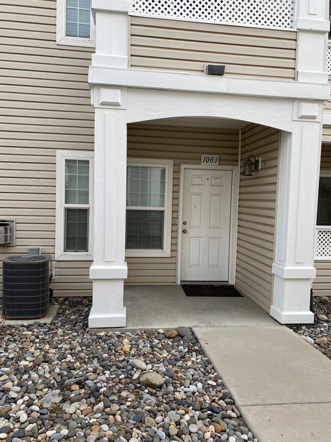 Building Photo - 2464 Thunder Mountain Dr