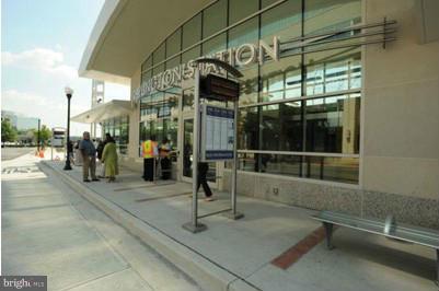 Building Photo - 2911 S Woodstock St