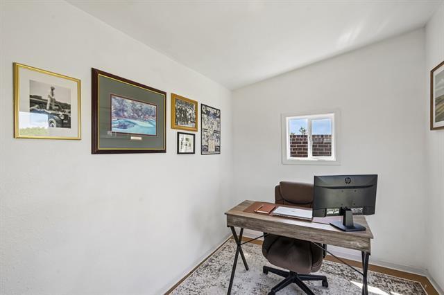 Building Photo - 400 Ventura Blvd