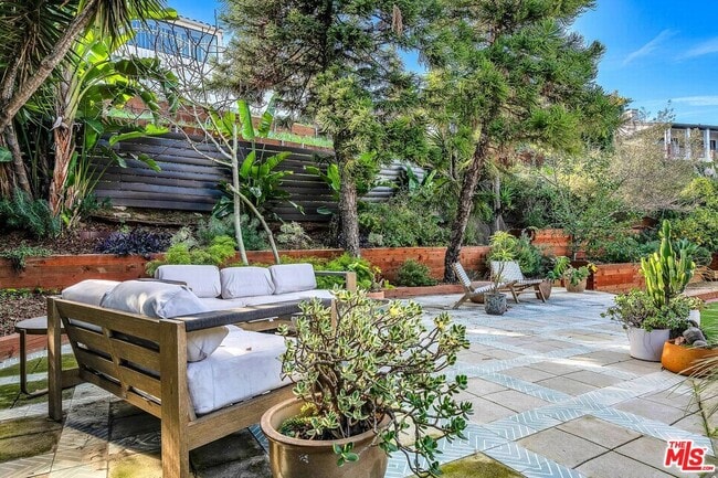 Building Photo - 4267 Don Jose Dr