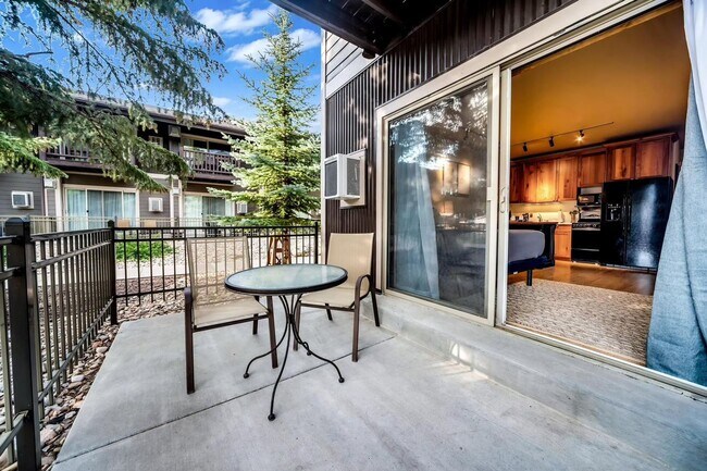Building Photo - Furnished Park City Studio Available for Rent