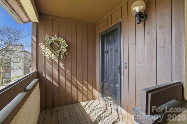 Building Photo - 7160 Winery Ln