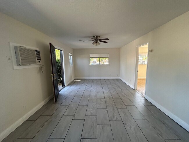 Building Photo - 683 - 695 Vermont Avenue, Turlock CA 95380