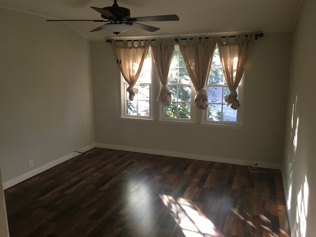 Building Photo - 5650 Rhodes Ave