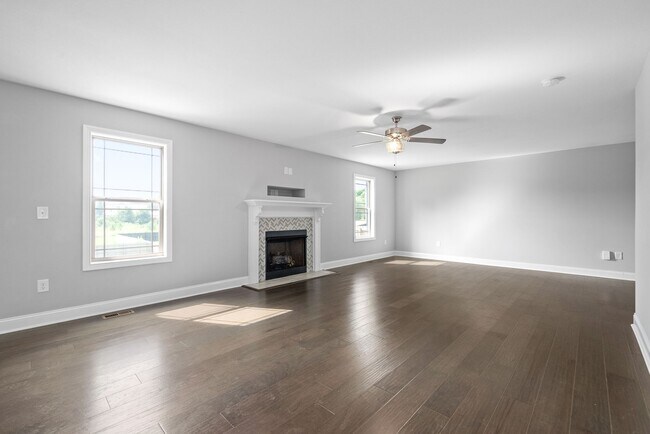 Building Photo - 3482 Southwood Dr