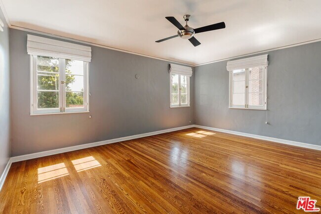 Building Photo - 3008 Motor Ave