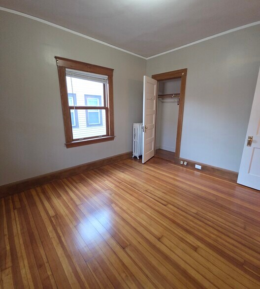 Building Photo - 6 Hoyle St