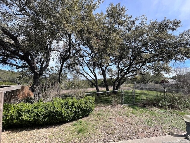 Building Photo - 1410 Colleen Dr