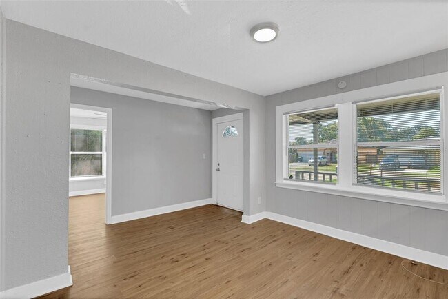 Building Photo - 4415 America St