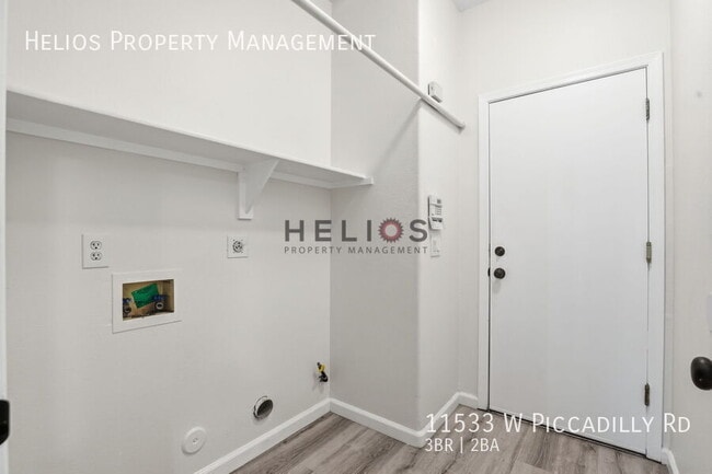 Building Photo - 11533 W Piccadilly Rd