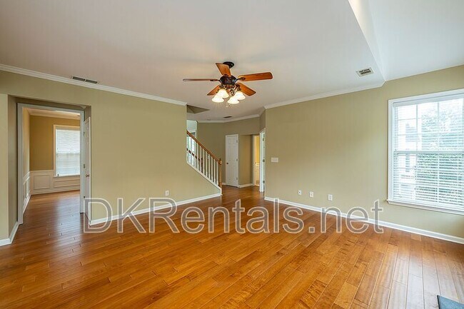 Building Photo - 804 Araya Ct