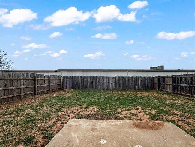 Building Photo - 1729 Everglade Ct