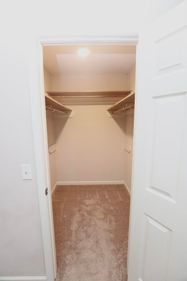 Building Photo - 2605 Turningleaf Ln