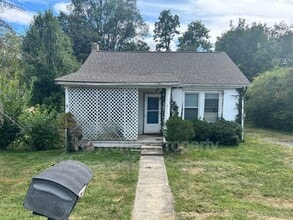 Building Photo - 311 Elm St