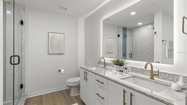 Building Photo - 225 1st Ave N