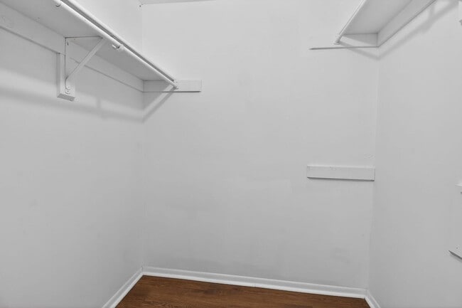 Building Photo - 4 Bed 3.5 Bath in Gaithersburg